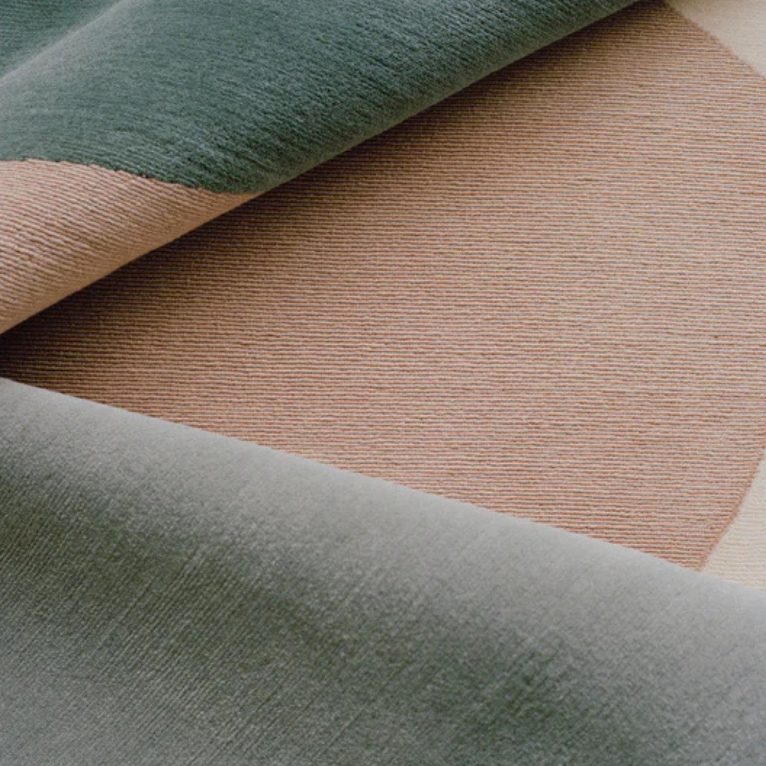DIFFUSED AURA - Rug