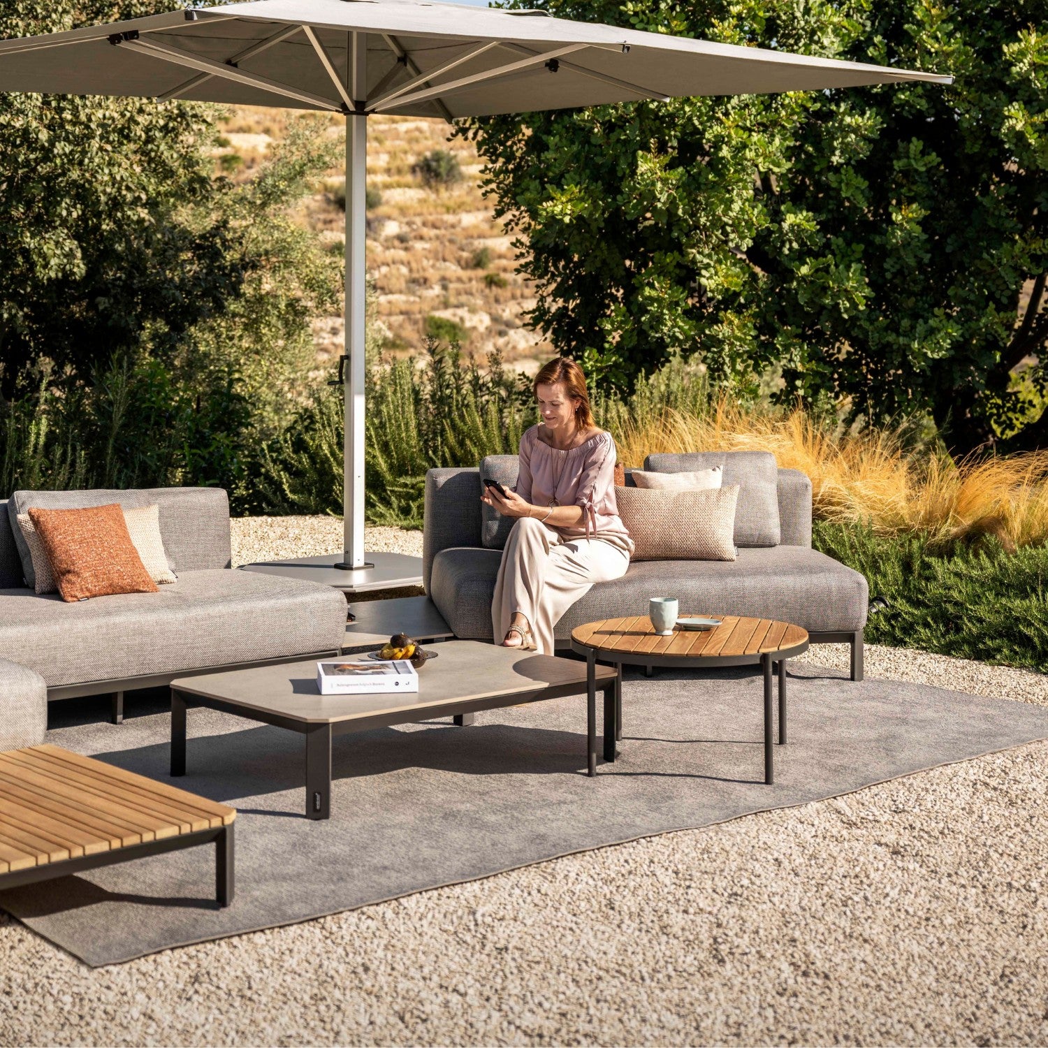 MAUROO - Outdoor Coffee Table