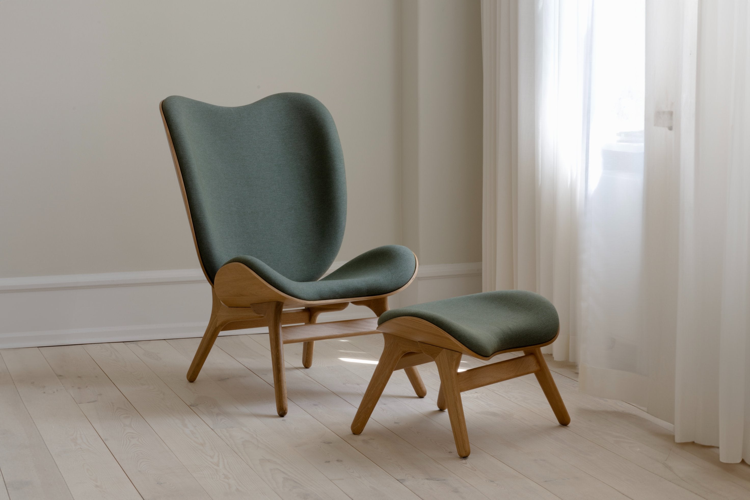 A CONVERSATION PIECE TALL - Lounge Chair